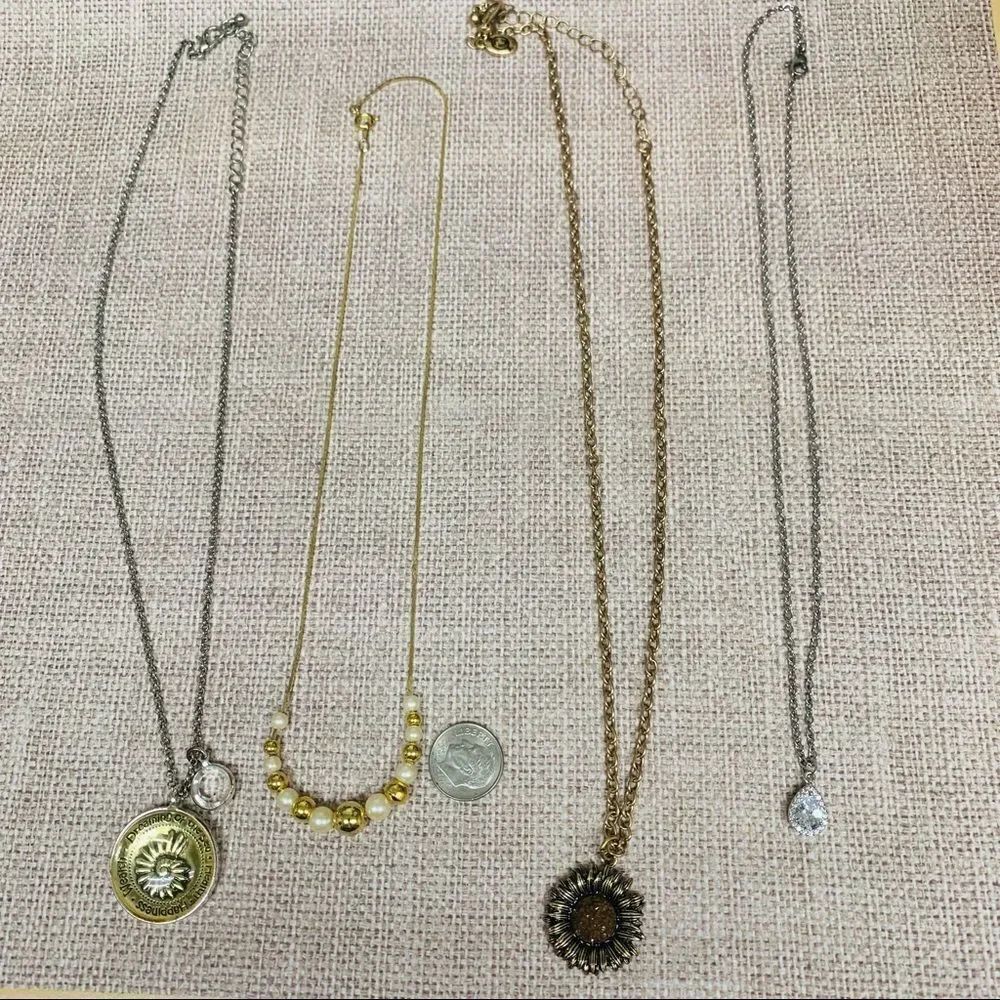 ‎Dainty Necklace Bundle